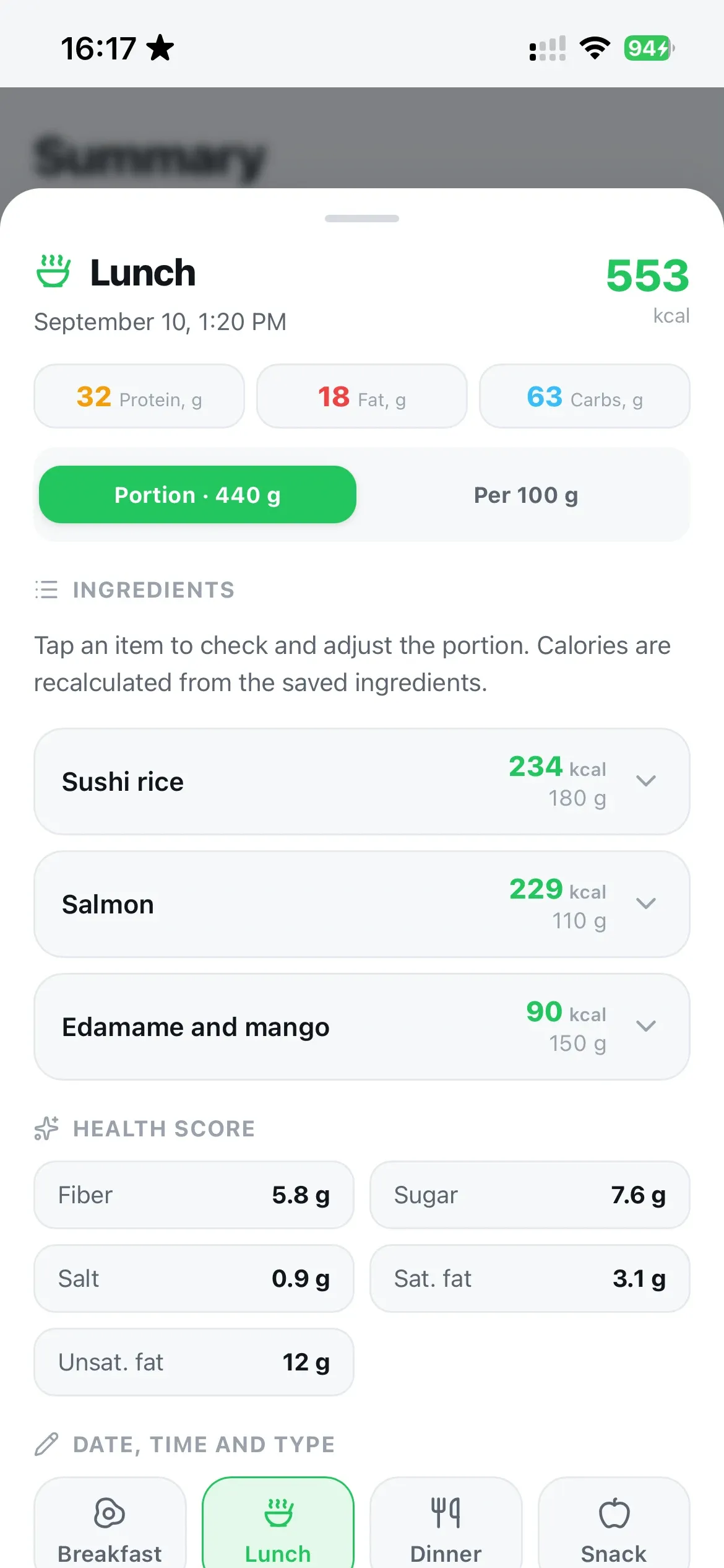 Meal card: 553 kcal lunch with editable portion and nutrients